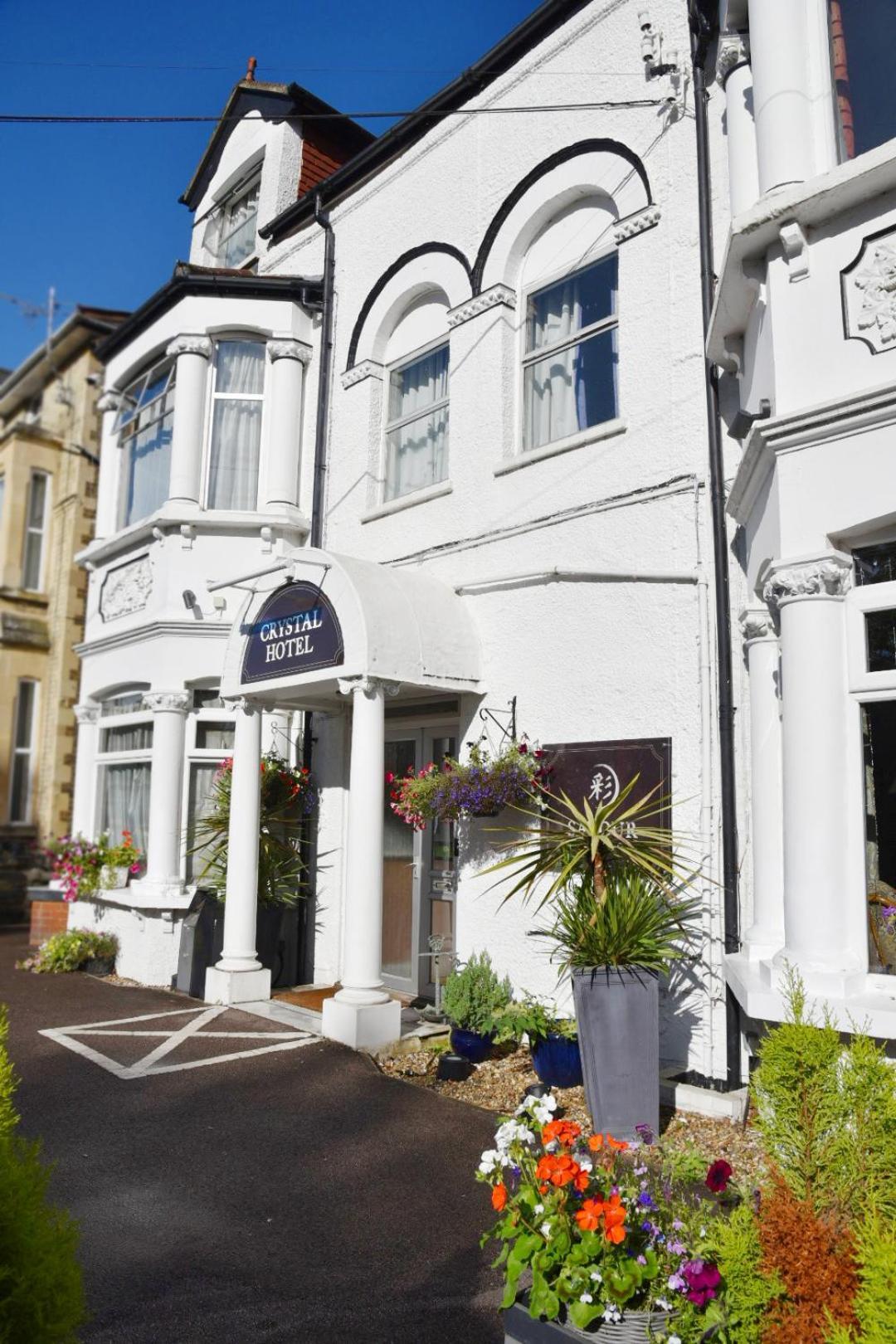 Crystal Hotel & Savour Cambridge  Bagian luar foto