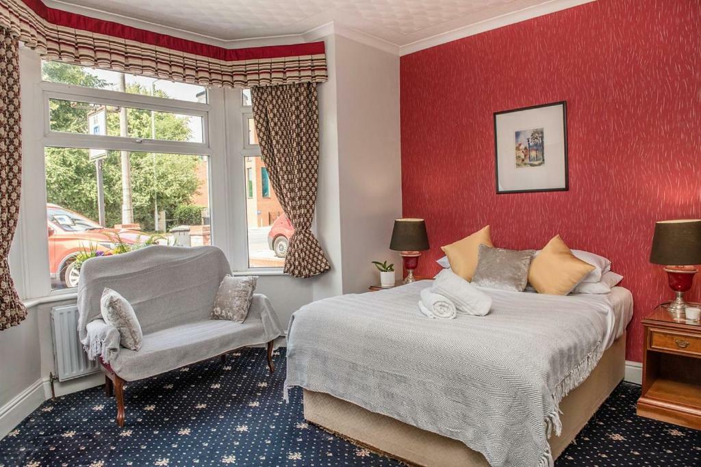 Crystal Hotel & Savour Cambridge  Bagian luar foto